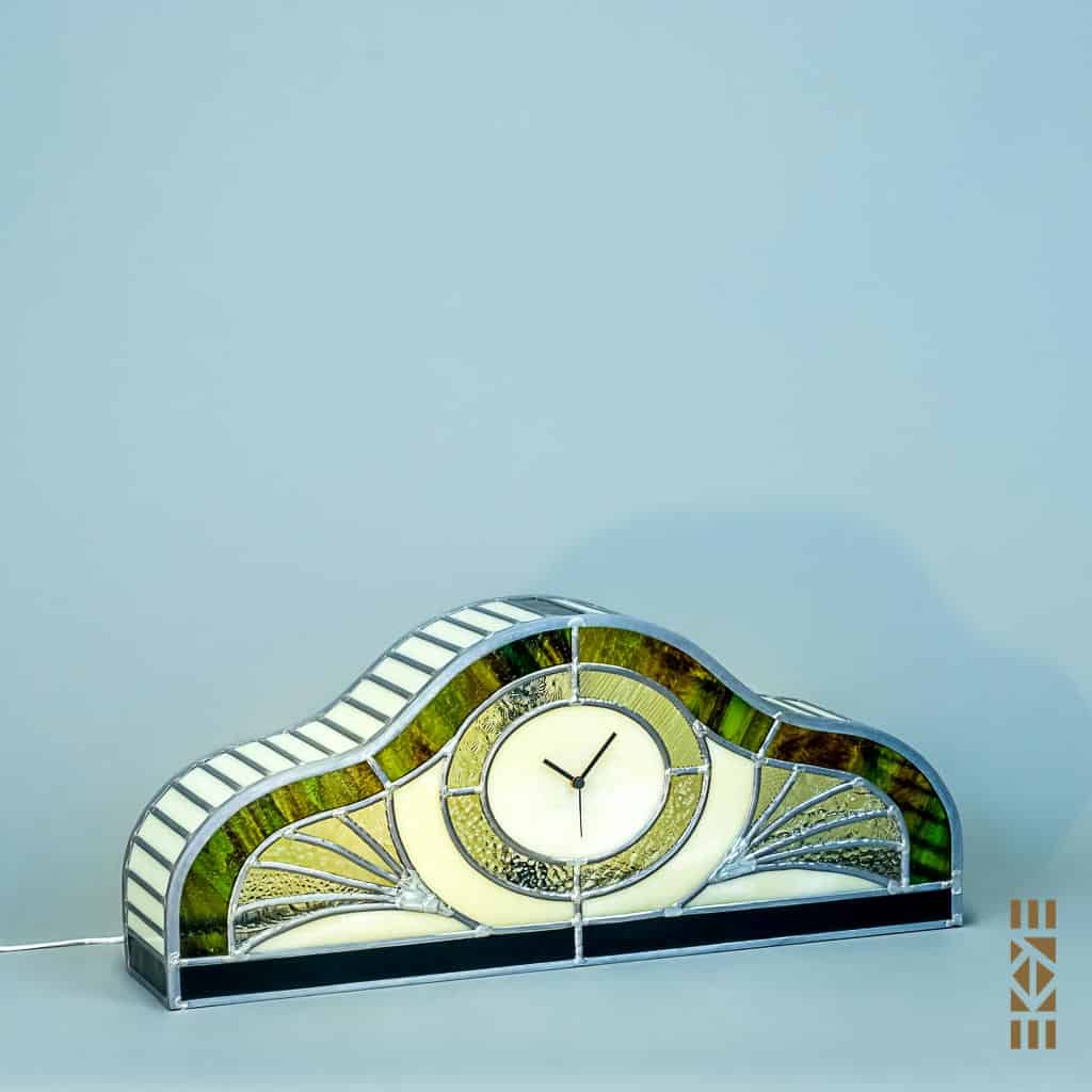 Horloge lumineuse vitrail Art Nouveau Hector G. Verte / Ambré - EKAYE