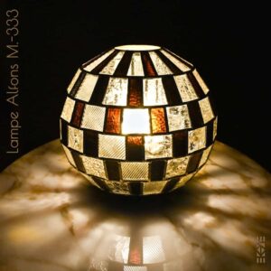 Lampe-Alfons-M-333--EKAYE--table-marbre