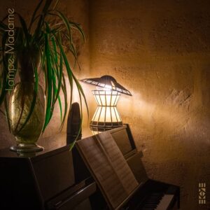 Lampe-Madame--EKAYE--Piano